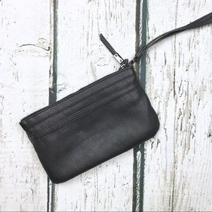 Simply Vera Vera Wang Bags - Simply Vera Wang Black Wristlet Wrist Purse Simply Vera Vera Wang Bags - Simply Vera Wang Black Wristlet Wrist Purse